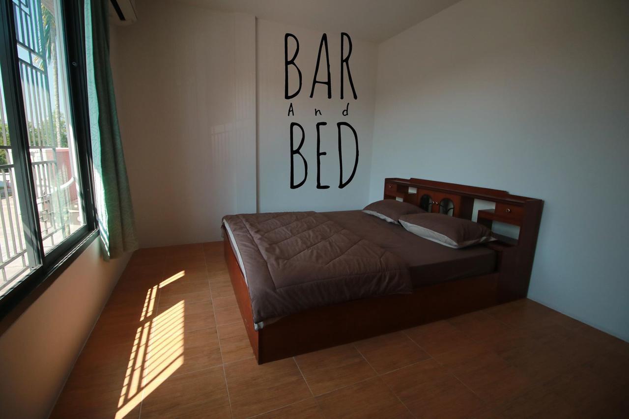 Barandbed Urt Hostel Surat Thani Exterior photo